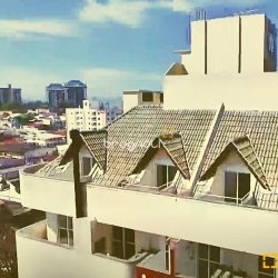 Apartamento com 98m², 3 quartos (sendo 3 suítes), 2 garagens, no bairro Capoeiras em Florianópolis