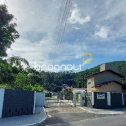 Terreno com 1435m², no bairro Sambaqui em Florianópolis