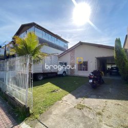 Casa com 136m², 3 quartos, 2 garagens, no bairro Jardim Eldorado em Palhoça