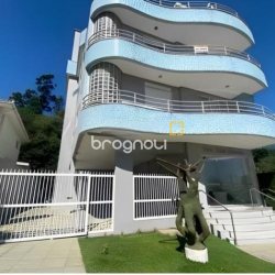 Apartamento com 111m², 3 quartos (sendo 1 suíte), 2 garagens, no bairro Jurerê em Florianópolis