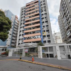 Apartamento com 89m², 3 quartos (sendo 1 suíte), 1 garagem, no bairro Centro em Florianópolis
