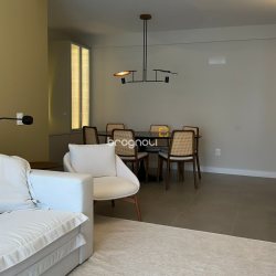 Apartamento com 98m², 3 quartos (sendo 1 suíte), 2 garagens, no bairro Saco Grande em Florianópolis