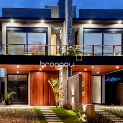 Casa com 164m², 3 quartos (sendo 1 suíte), 2 garagens, no bairro Pântano do Sul em Florianópolis