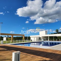 Terreno com 494m², no bairro Ratones em Florianópolis