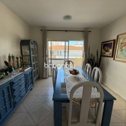 Apartamento com 68m², 2 quartos, 1 garagem, no bairro Balneário em Florianópolis