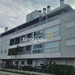 Apartamento com 82m², 3 quartos (sendo 1 suíte), 1 garagem, no bairro Canasvieiras em Florianópolis