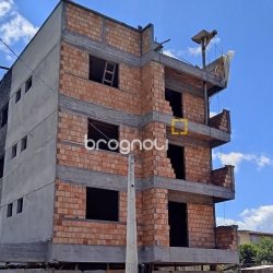 Apartamento com 71m², 2 quartos (sendo 1 suíte), 1 garagem, no bairro Serraria em São José