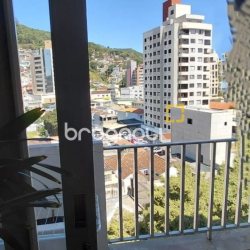 Apartamento com 91m², 2 quartos, no bairro Centro em Florianópolis