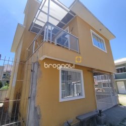 Casa com 104m², 2 quartos, 1 garagem, no bairro Cachoeira do Bom Jesus em Florianópolis
