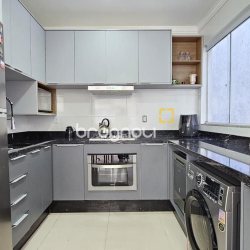 Apartamento com 75m², 2 quartos (sendo 2 suítes), 1 garagem, no bairro Ingleses em Florianópolis