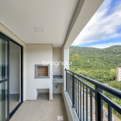 Apartamento com 74m², 2 quartos (sendo 1 suíte), 1 garagem, no bairro Saco Grande em Florianópolis