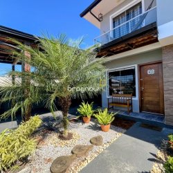 Casa com 89m², 3 quartos, 2 garagens, no bairro Potecas em São José