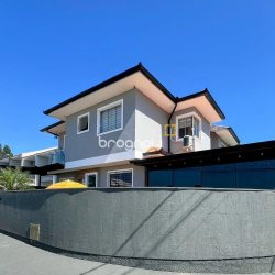 Casa com 89m², 3 quartos, 2 garagens, no bairro Potecas em São José