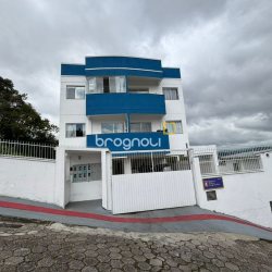 Apartamento com 59m², 3 quartos, 1 garagem, no bairro Potecas em São José