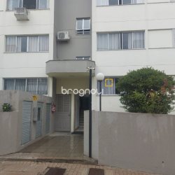 Apartamento com 101m², 3 quartos (sendo 1 suíte), 1 garagem, no bairro Trindade em Florianópolis