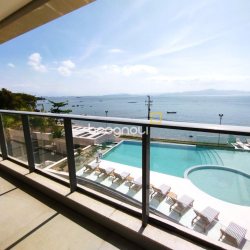 Apartamento com 176m², 3 quartos (sendo 3 suítes), 3 garagens, no bairro Cacupé em Florianópolis