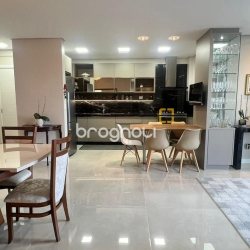 Apartamento com 119m², 2 quartos (sendo 1 suíte), 2 garagens, no bairro Nossa Senhora do Rosário em São José