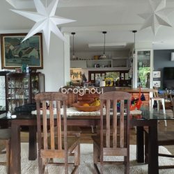 Casa com 288m², 5 quartos (sendo 1 suíte), 2 garagens, no bairro Campeche em Florianópolis