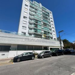 Cobertura com 289m², 3 quartos (sendo 3 suítes), 4 garagens, no bairro Estreito em Florianópolis