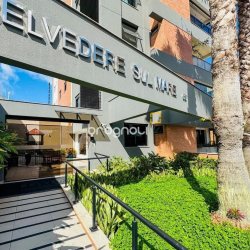 Apartamento com 64m², 2 quartos (sendo 1 suíte), 2 garagens, no bairro Agronômica em Florianópolis