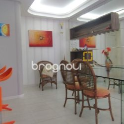 Apartamento com 118m², 3 quartos (sendo 1 suíte), 2 garagens, no bairro Jurerê Internacional em Florianópolis