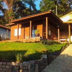 Casa com 60m², 2 quartos, 1 garagem, no bairro Pântano do Sul em Florianópolis