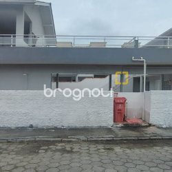 Hotel com 253m², 10 quartos, 6 garagens, no bairro Ingleses em Florianópolis