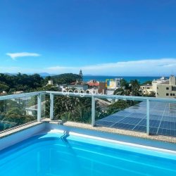 Cobertura com 297m², 5 quartos (sendo 3 suítes), 2 garagens, no bairro Canasvieiras em Florianópolis