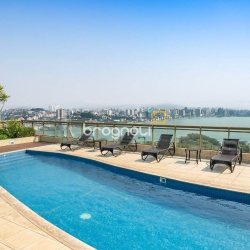 Apartamento com 69m², 2 quartos (sendo 1 suíte), 1 garagem, no bairro Centro em Florianópolis