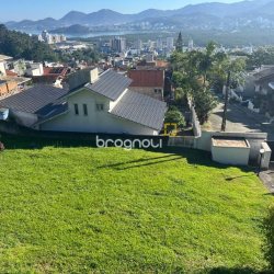 Terreno com 540m², no bairro Trindade em Florianópolis