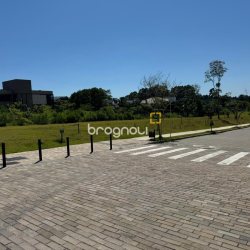 Terreno com 372m², no bairro Campeche em Florianópolis