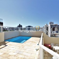 Cobertura com 198m², 3 quartos (sendo 1 suíte), 2 garagens, no bairro Centro em Florianópolis