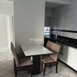 Apartamento com 47m², 2 quartos, 1 garagem, no bairro Passa Vinte em Palhoça