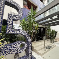 Apartamento com 77m², 2 quartos (sendo 2 suítes), 1 garagem, no bairro Centro em Florianópolis