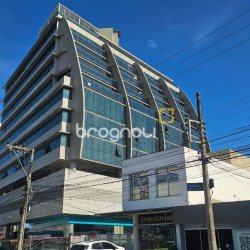 Studio com 36m², 1 quarto, 1 garagem, no bairro Beiramar em Florianópolis