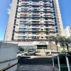 Apartamento com 131m², 3 quartos (sendo 2 suítes), 1 garagem, no bairro Campinas em São José