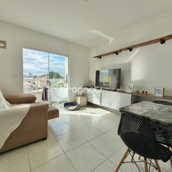 Apartamento com 63m², 2 quartos, 1 garagem, no bairro Forquilhas em São José