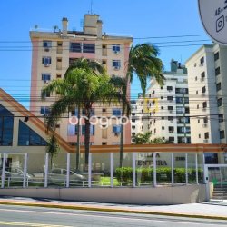 Apartamento com 81m², 2 quartos (sendo 1 suíte), 1 garagem, no bairro Coqueiros em Florianópolis