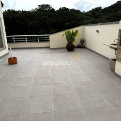 Cobertura com 150m², 3 quartos (sendo 1 suíte), 2 garagens, no bairro Pantanal em Florianópolis