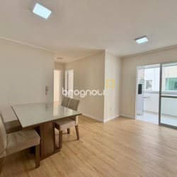Apartamento com 58m², 2 quartos, 1 garagem, no bairro Balneário em Florianópolis