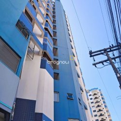 Apartamento com 103m², 3 quartos (sendo 1 suíte), 1 garagem, no bairro Campinas em São José