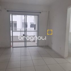 Apartamento com 67m², 2 quartos (sendo 1 suíte), 1 garagem, no bairro Canasvieiras em Florianópolis