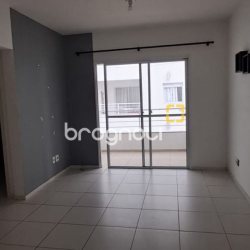 Apartamento com 67m², 2 quartos (sendo 1 suíte), 1 garagem, no bairro Canasvieiras em Florianópolis