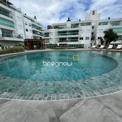 Cobertura com 166m², 3 quartos (sendo 1 suíte), 2 garagens, no bairro Jurerê em Florianópolis