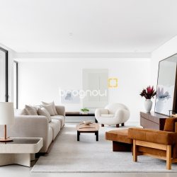 Casa de Condomínio com 457m², 3 quartos (sendo 3 suítes), 4 garagens, no bairro Cacupé em Florianópolis