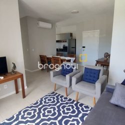 Apartamento com 93m², 3 quartos (sendo 1 suíte), 2 garagens, no bairro Campeche em Florianópolis
