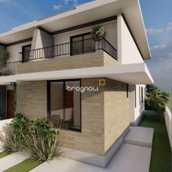 Casa com 103m², 3 quartos (sendo 2 suítes), 2 garagens, no bairro Rio Vermelho em Florianópolis