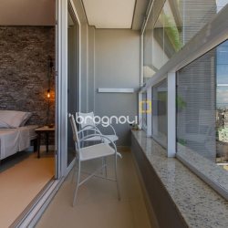 Apartamento com 46m², 1 quarto, 1 garagem, no bairro Centro em Florianópolis
