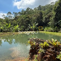 Sítio com 100m², 1 quarto, 3 garagens, no bairro Penha em Paulo Lopes