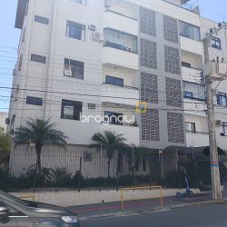 Apartamento com 71m², 2 quartos (sendo 1 suíte), 1 garagem, no bairro Abraão em Florianópolis